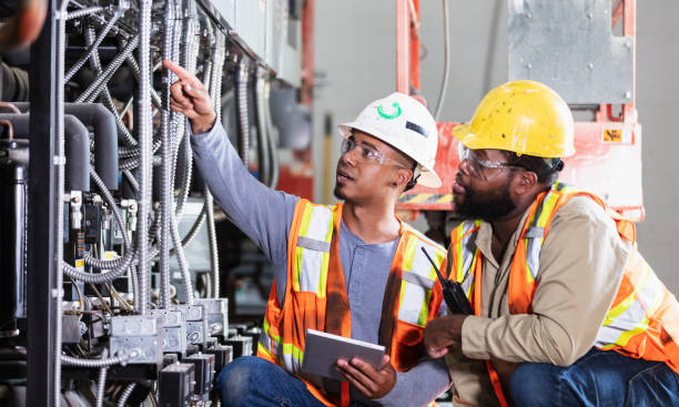 Best Best Electricians Near Me  in Beechwood Village, KY
